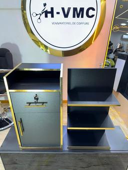 caisse avec étagère