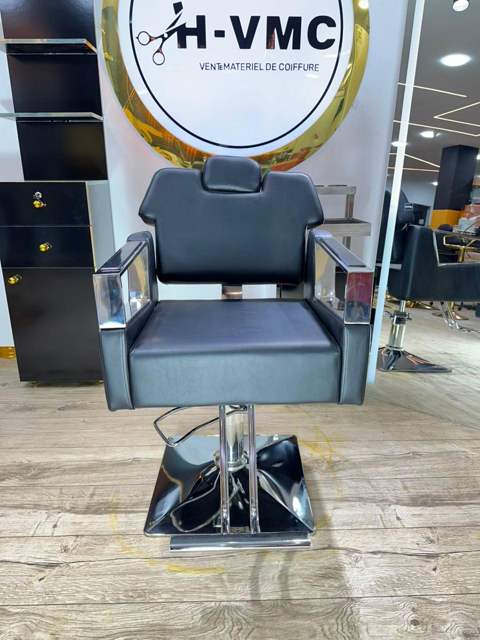 Chaise F130