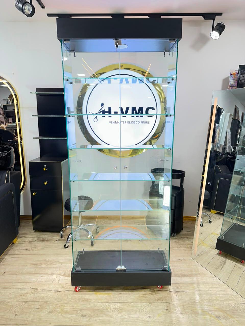 Armoire en verre