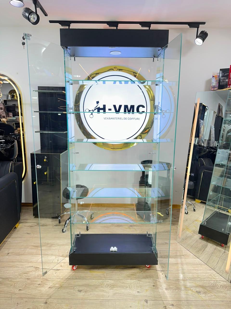 Armoire en verre